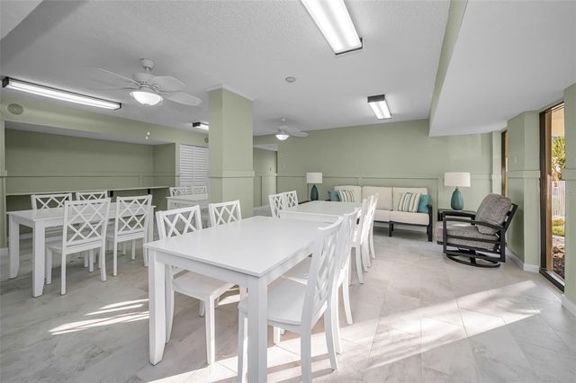 2539 GARY CIRCLE 704, Dunedin, FL 34698