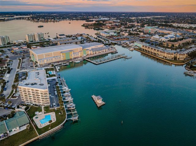 2539 GARY CIRCLE 704, Dunedin, FL 34698