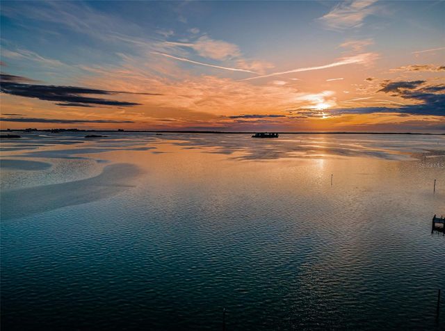 2539 GARY CIRCLE 704, Dunedin, FL 34698