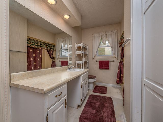 21832 W US. Hwy 60, Olive Hill, KY 41164