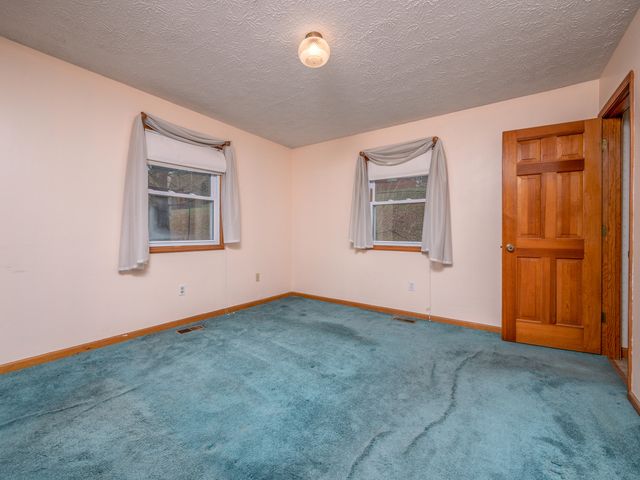 21832 W US. Hwy 60, Olive Hill, KY 41164