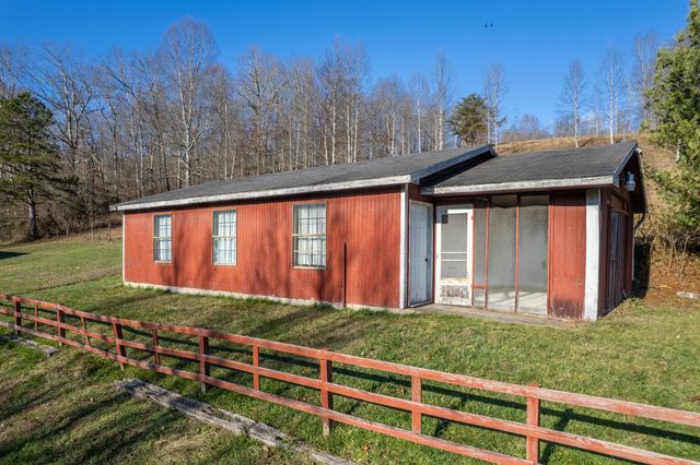 21832 W US. Hwy 60, Olive Hill, KY 41164