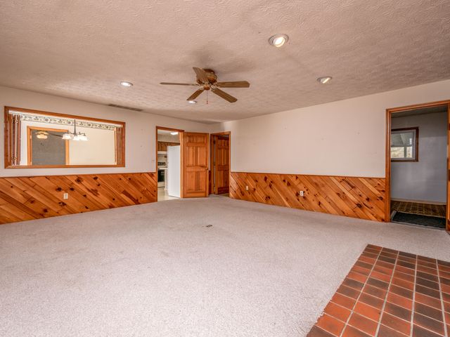 21832 W US. Hwy 60, Olive Hill, KY 41164