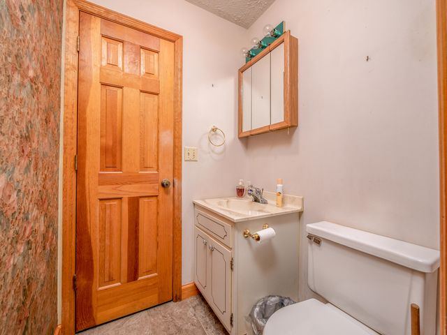 21832 W US. Hwy 60, Olive Hill, KY 41164