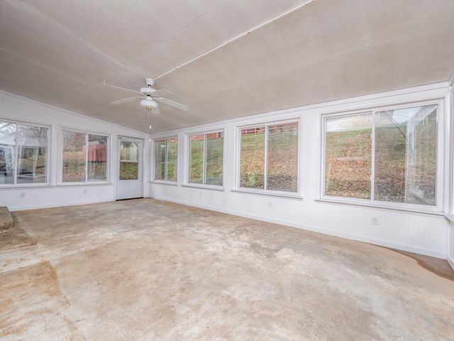 21832 W US. Hwy 60, Olive Hill, KY 41164