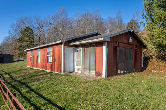 21832 W US. Hwy 60, Olive Hill, KY 41164