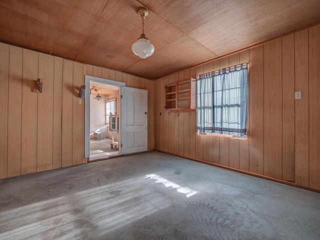 21832 W US. Hwy 60, Olive Hill, KY 41164