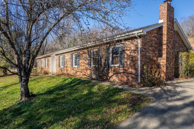 21832 W US. Hwy 60, Olive Hill, KY 41164