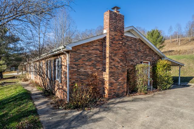 21832 W US. Hwy 60, Olive Hill, KY 41164