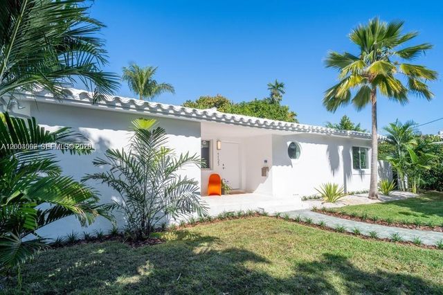 1123 Bay Dr, Miami Beach, FL 33141