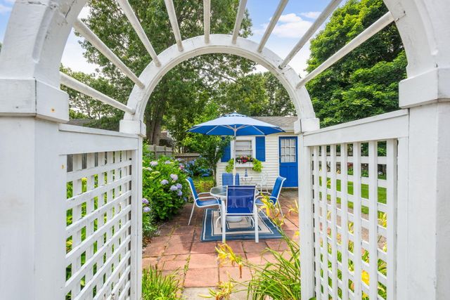 63 Ellsworth Drive, Falmouth, MA 02540