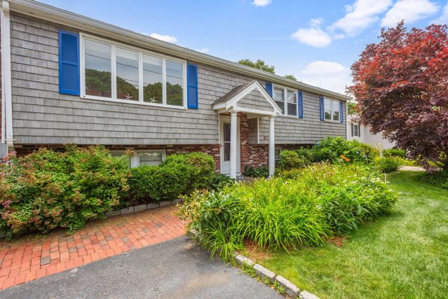 63 Ellsworth Drive, Falmouth, MA 02540