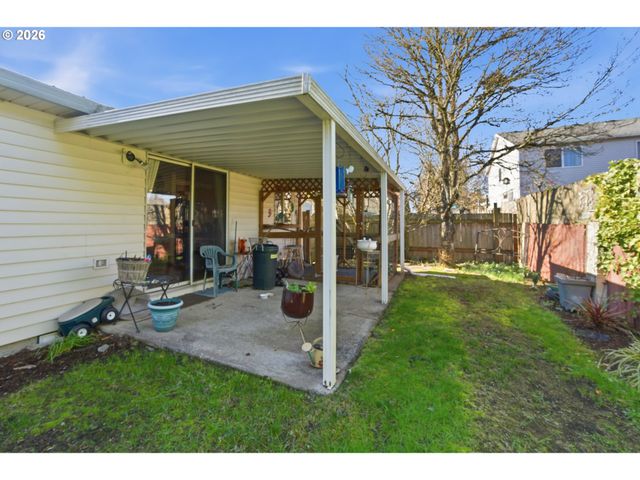 12723 Se MAIN St, Portland, OR 97233