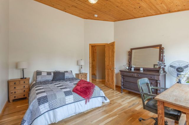 54811 Lonesome Pine Road, Bend, OR 97707