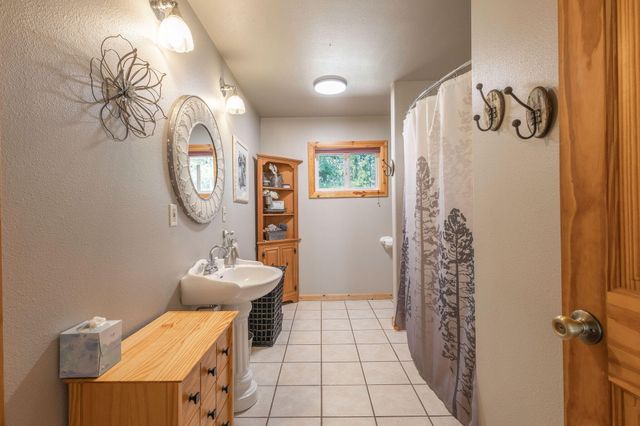 54811 Lonesome Pine Road, Bend, OR 97707