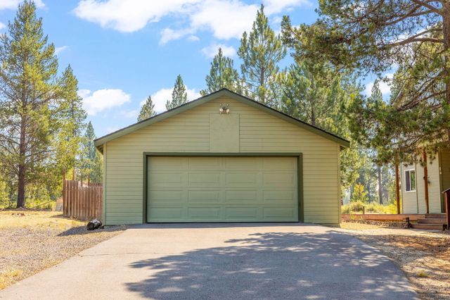 54811 Lonesome Pine Road, Bend, OR 97707