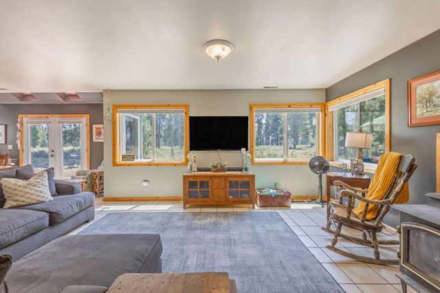 54811 Lonesome Pine Road, Bend, OR 97707