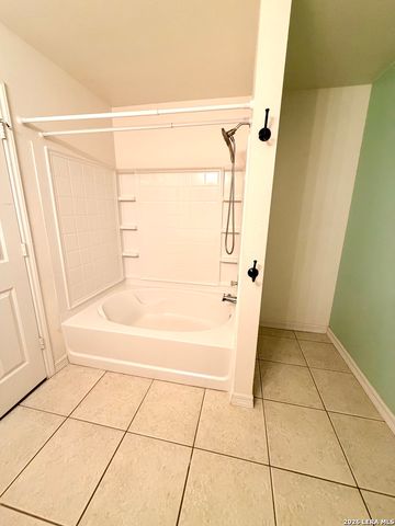 164 Spring Willow, Cibolo, TX 78108