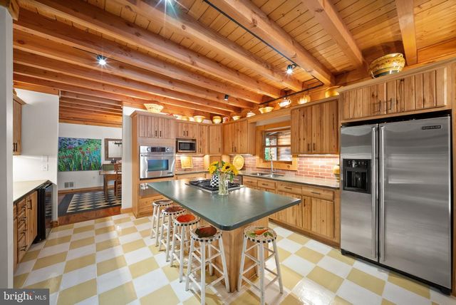 4020 MILLWOOD RD, Boyce, VA 22620