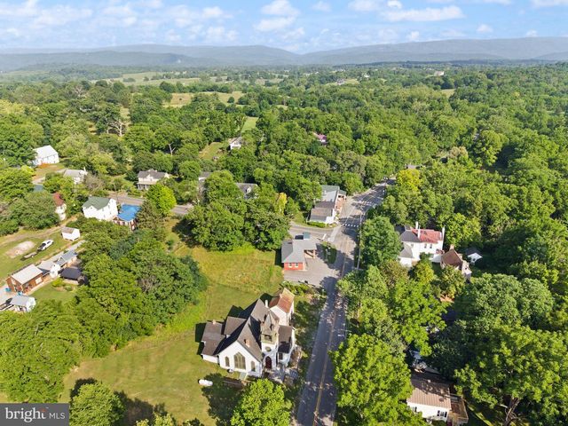 4020 MILLWOOD RD, Boyce, VA 22620