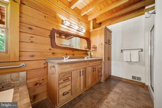 4020 MILLWOOD RD, Boyce, VA 22620