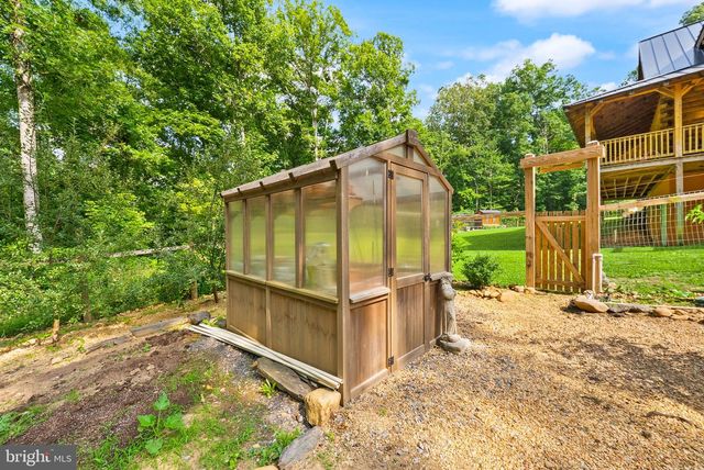 4020 MILLWOOD RD, Boyce, VA 22620