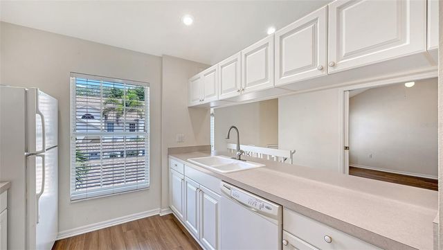 4270 CASTLEBRIDGE LANE 1723, Sarasota, FL 34238