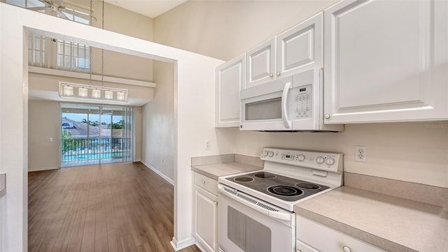 4270 CASTLEBRIDGE LANE 1723, Sarasota, FL 34238