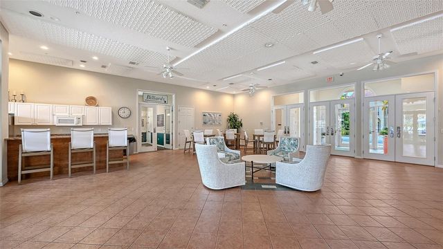 4270 CASTLEBRIDGE LANE 1723, Sarasota, FL 34238
