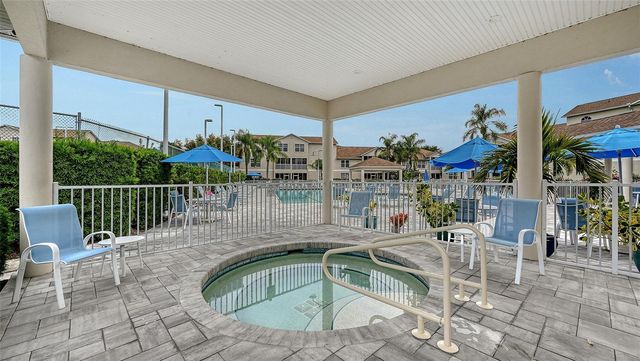 4270 CASTLEBRIDGE LANE 1723, Sarasota, FL 34238
