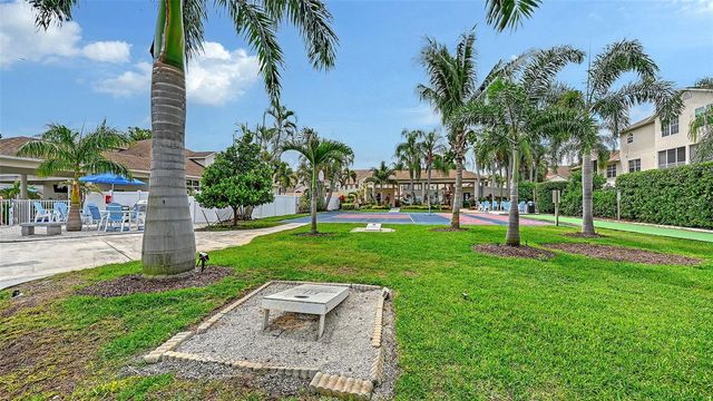 4270 CASTLEBRIDGE LANE 1723, Sarasota, FL 34238