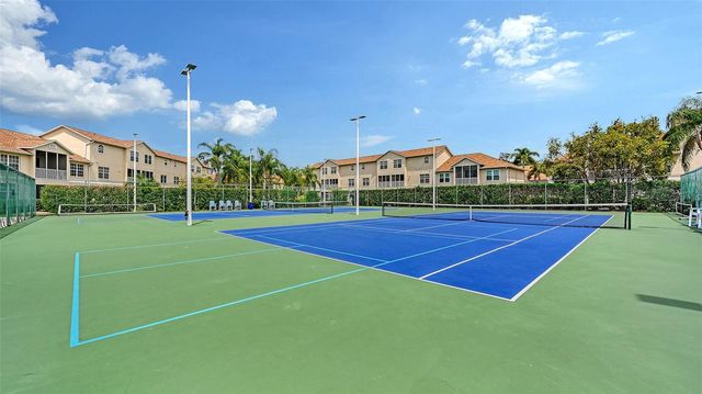 4270 CASTLEBRIDGE LANE 1723, Sarasota, FL 34238