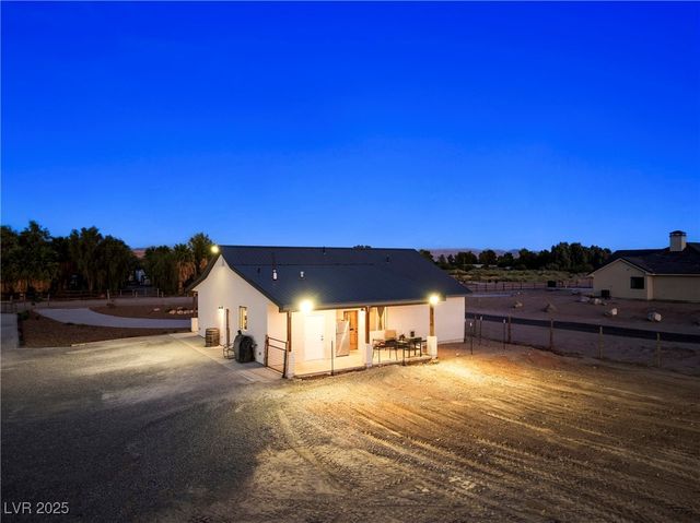 1625 Metcalf Drive, Overton, NV 89040