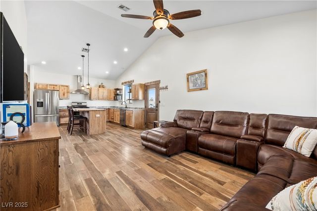 1625 Metcalf Drive, Overton, NV 89040