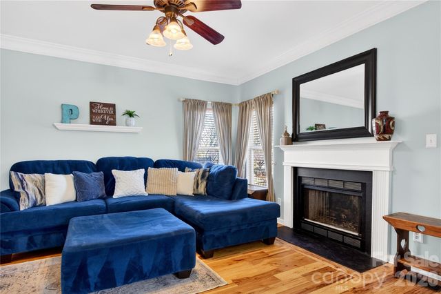 5018 Chapel Chase Lane, Huntersville, NC 28078