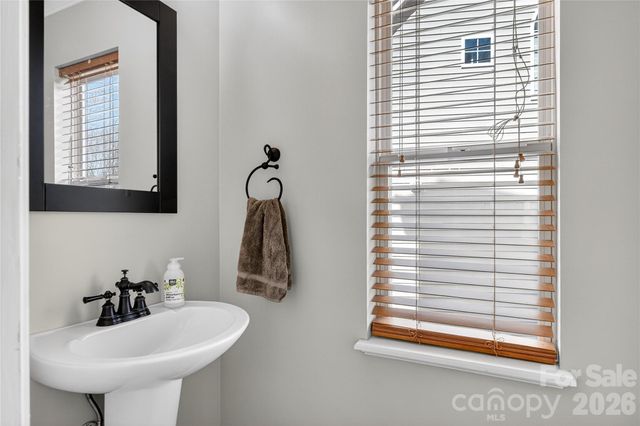 5018 Chapel Chase Lane, Huntersville, NC 28078