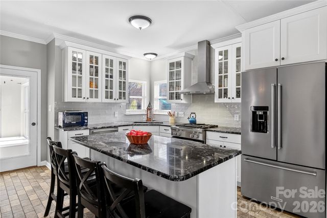 5018 Chapel Chase Lane, Huntersville, NC 28078