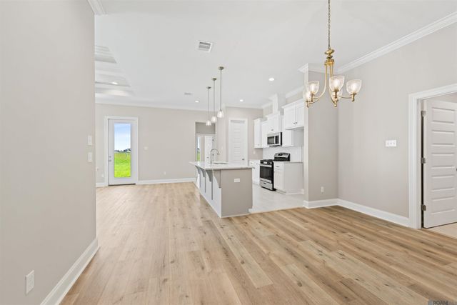 3899 Waterbury Ave, Baton Rouge, LA 70810