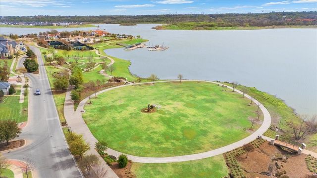 1102 Autumn Mist Way, Arlington, TX 76005