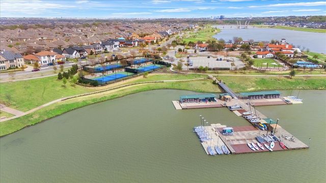 1102 Autumn Mist Way, Arlington, TX 76005