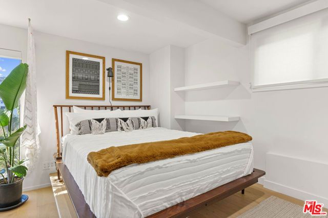 3775 Aloha Street, Los Angeles, CA 90027