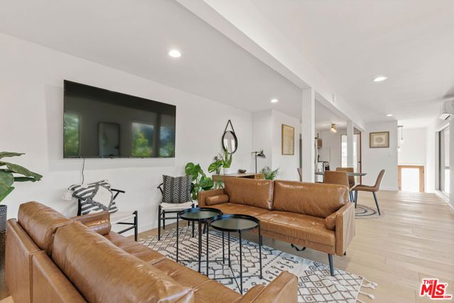 3775 Aloha Street, Los Angeles, CA 90027