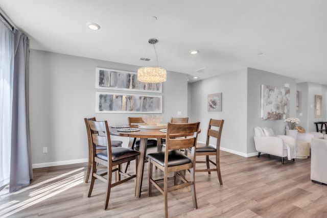 6203 Panda Way, Riverbank, CA 95367