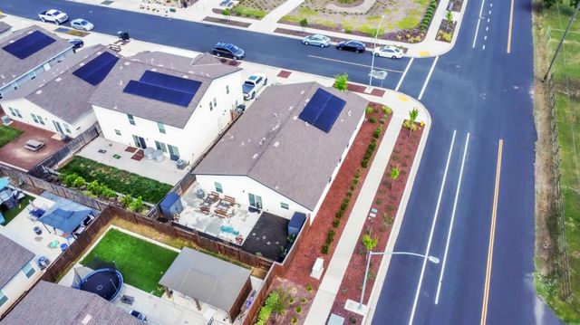 6203 Panda Way, Riverbank, CA 95367