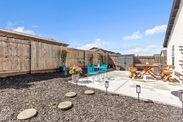 6203 Panda Way, Riverbank, CA 95367