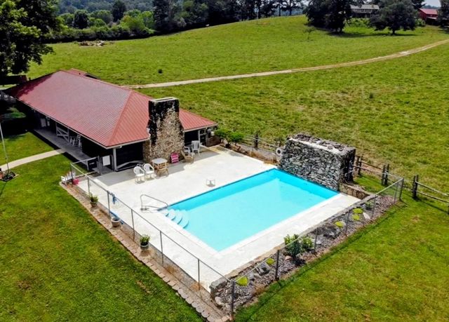 279 Conley Creek Circle, Blairsville, GA 30512