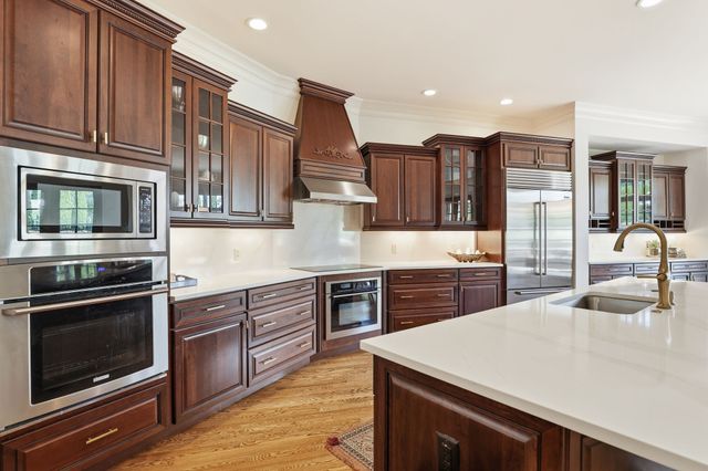 1000 Morchella Private Way, Hendersonville, TN 37075