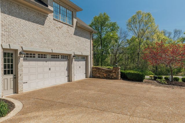 1000 Morchella Private Way, Hendersonville, TN 37075