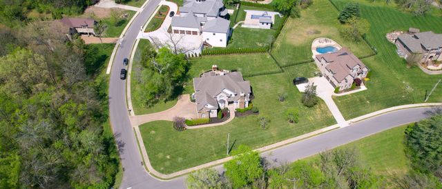 1000 Morchella Private Way, Hendersonville, TN 37075