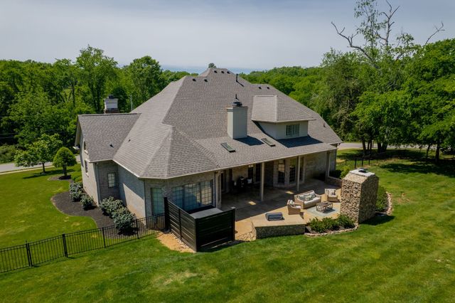 1000 Morchella Private Way, Hendersonville, TN 37075